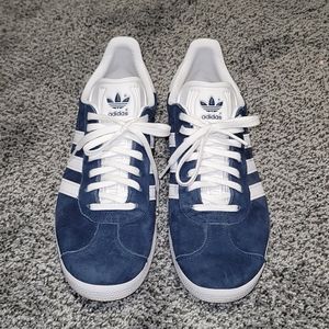 Adidas gazelle shoea